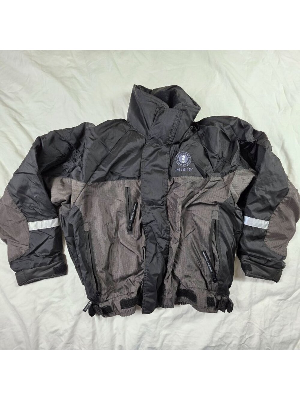 Mustang Survival Mens Size Large Integrity Class Floater PFD Jacket Black Bomber